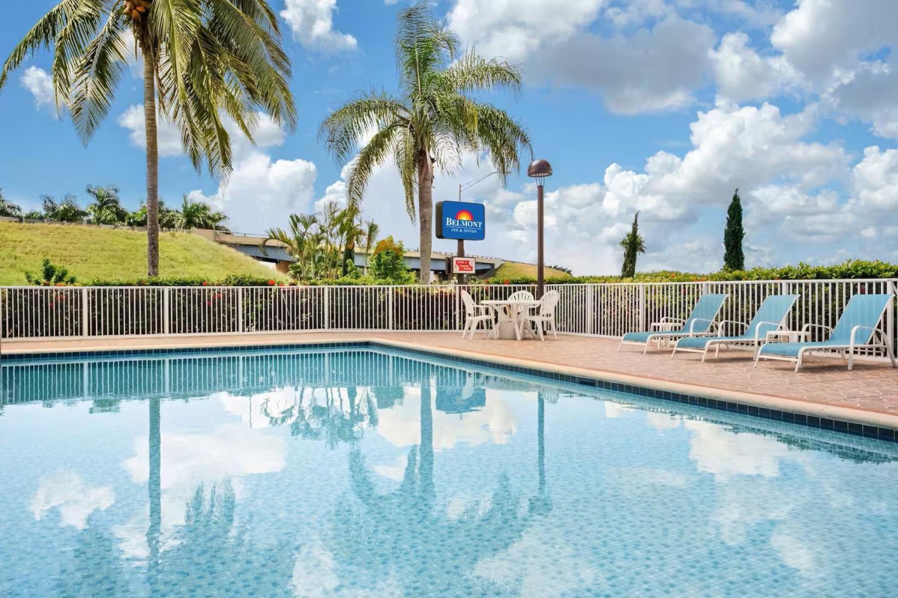 Belmont Inn & Suites Florida City Esterno foto