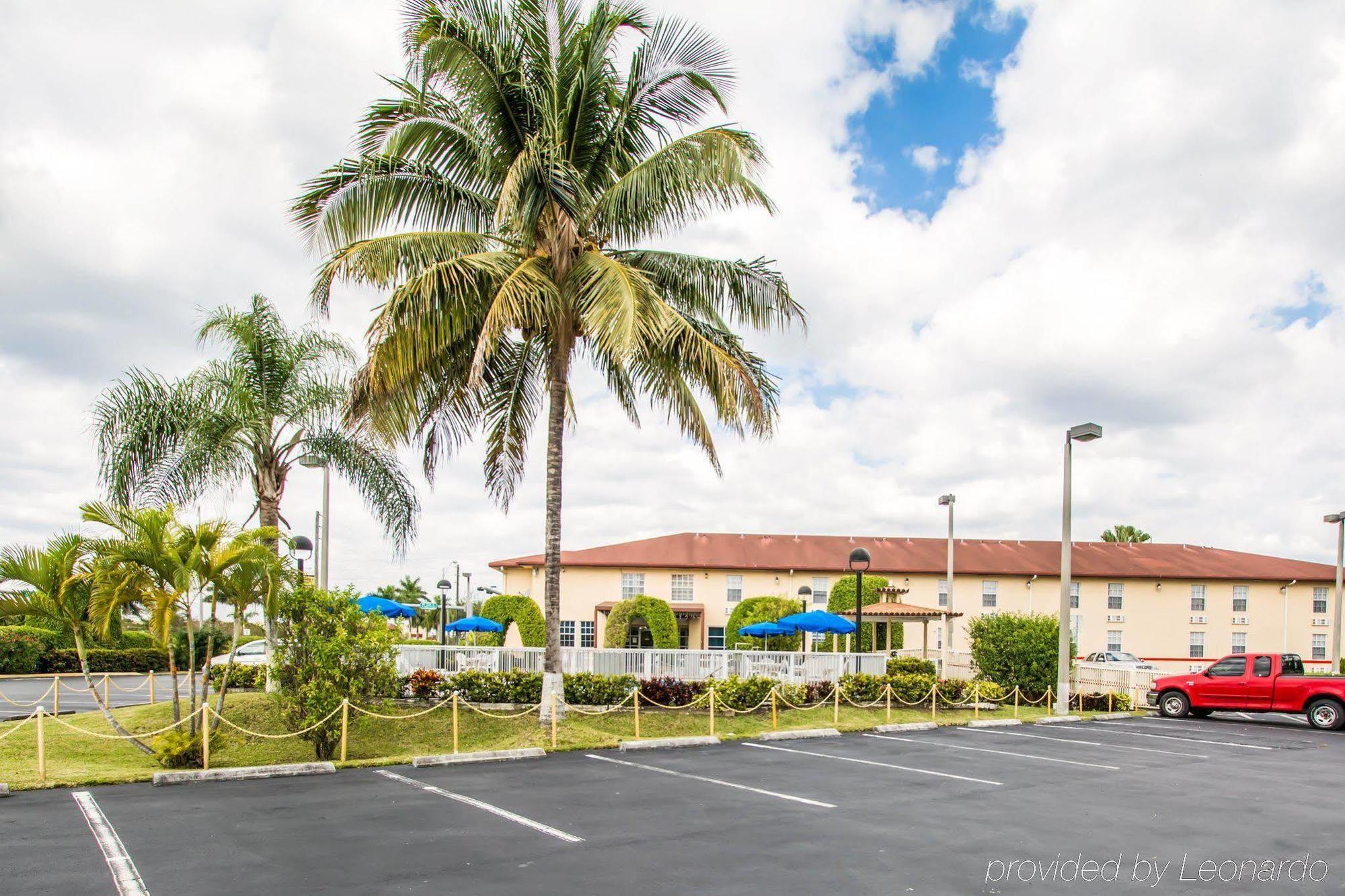 Belmont Inn & Suites Florida City Esterno foto